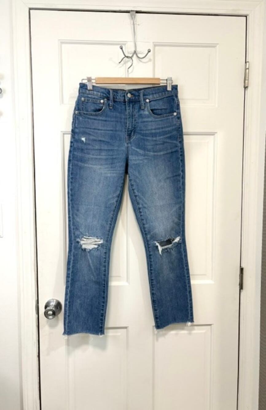 Madewell High-Rise Slim Boy Jean Sz 25 Blue Denim‎ Ripped Knees Raw Hem Stretch